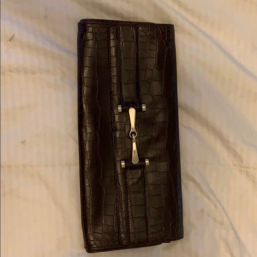 Anne Taylor faux croc pattern clutch